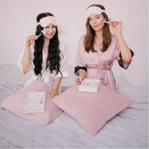 CRYSTALLOVE Rose Quartz Beauty Set : roller do twarzy + płytka gua sha + buteleczka roll-on