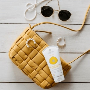 BasicLab Famillias krem nawilżający do twarzy o lekkiej konsystencji 75 ml