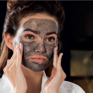 MARC INBANE Black exfoliator peeling do twarzy75 ml