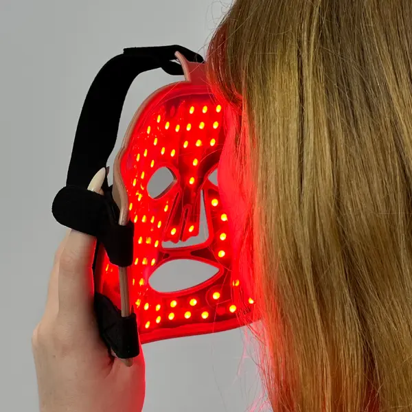 Maska Led Baffs w użyciu